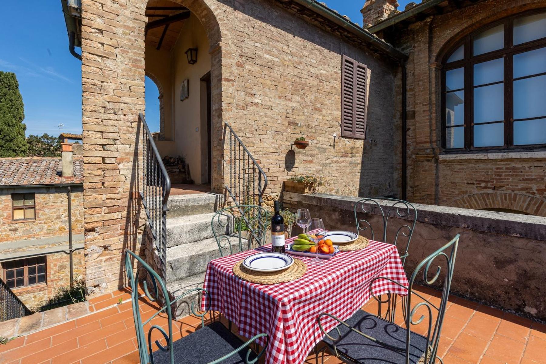 Palazzo Costanti - A 8 Minuti Dalle Terme Apartment San Quirico d'Orcia Exterior photo